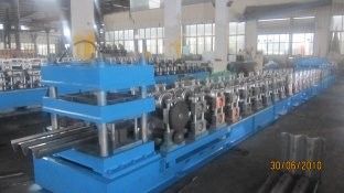 45kw Main Motor Power GuardRail Maszyna do formowania rolek z elektryczną szafą sterowniczą